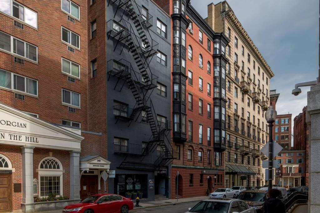 Simple Furnished Studio In The Heart Of Boston Exterior photo